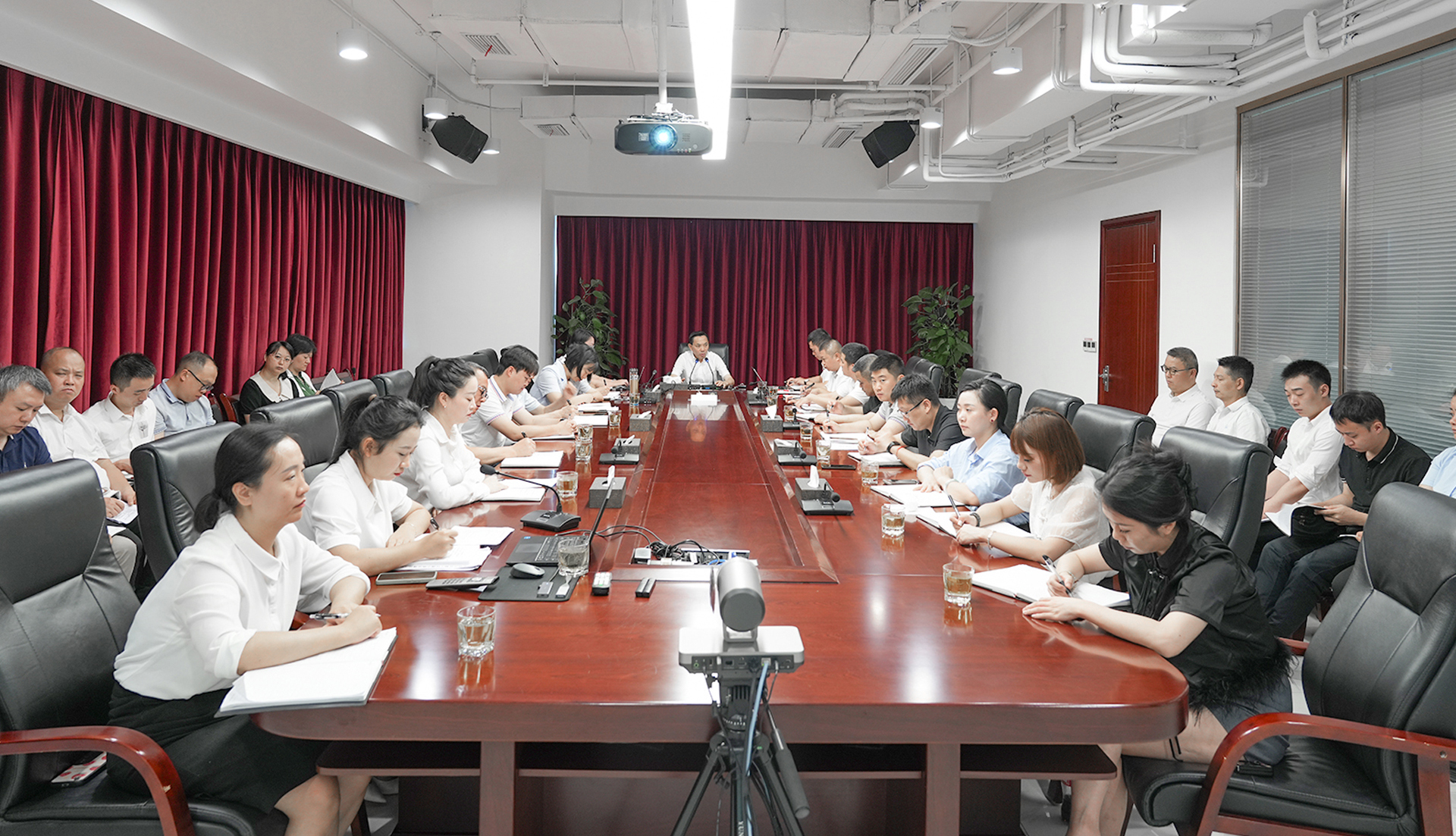 聚势立新 行稳致远 | 彩名堂官网酒业2024年半年度经营分析会圆满进行